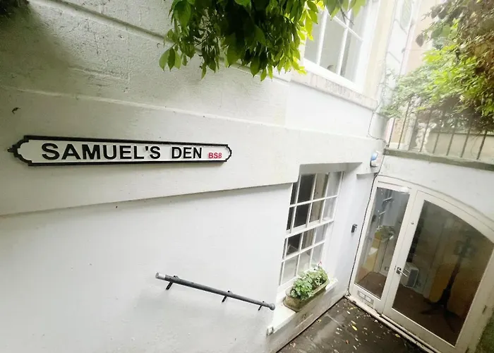 One Bedroom Basement Flat In Canynge Square Lejlighed Bristol